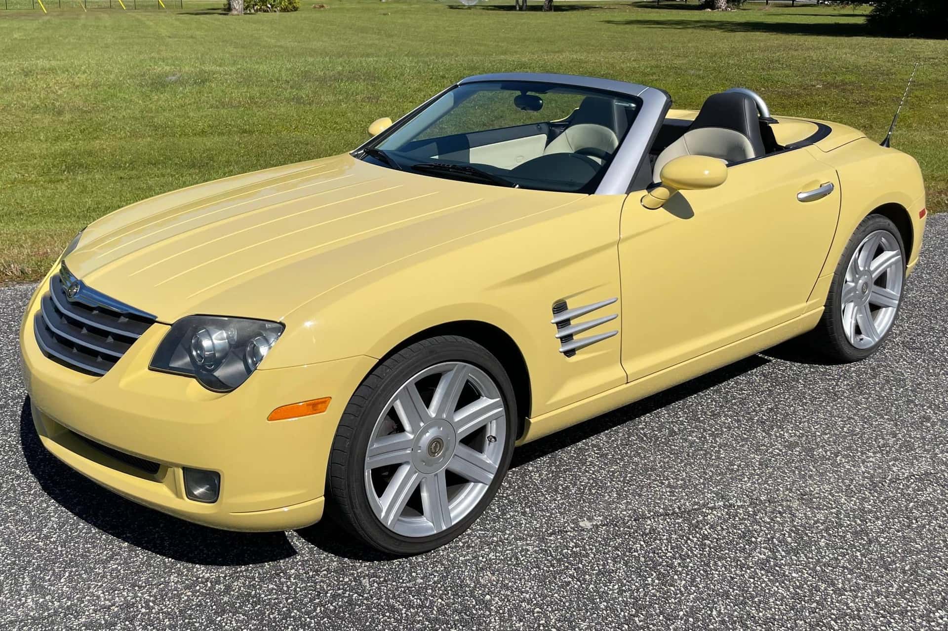 2006 Chrysler Crossfire sold for $9,800