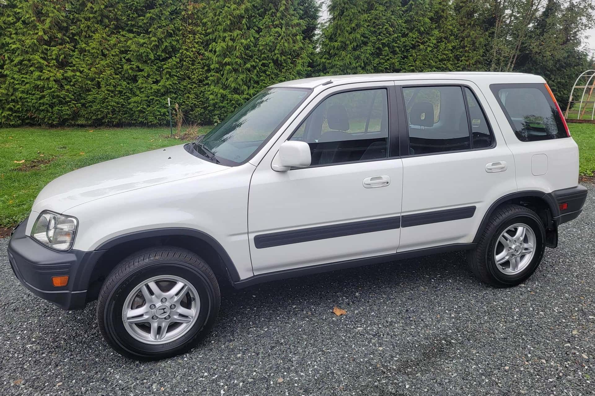 2000 Honda CR-V sold for $8,500