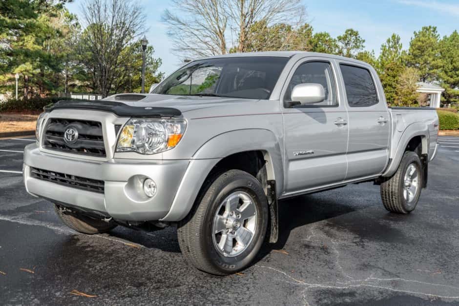 2006 Toyota Tacoma (N2X0 2005-2015) sold for $25,750