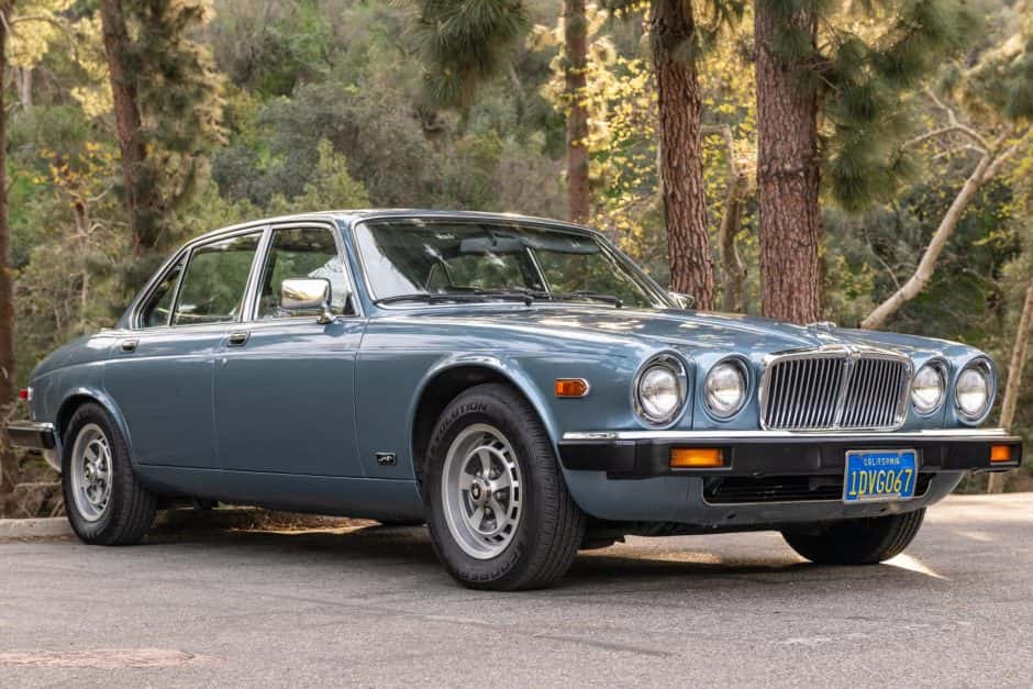 1982 Jaguar XJ Series 3 (1980-1992) sold for $10,000