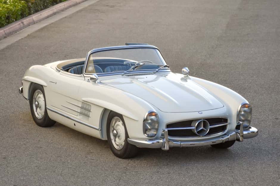 1961 Mercedes-Benz 300SL Gullwing & Roadster sold for $1,430,356