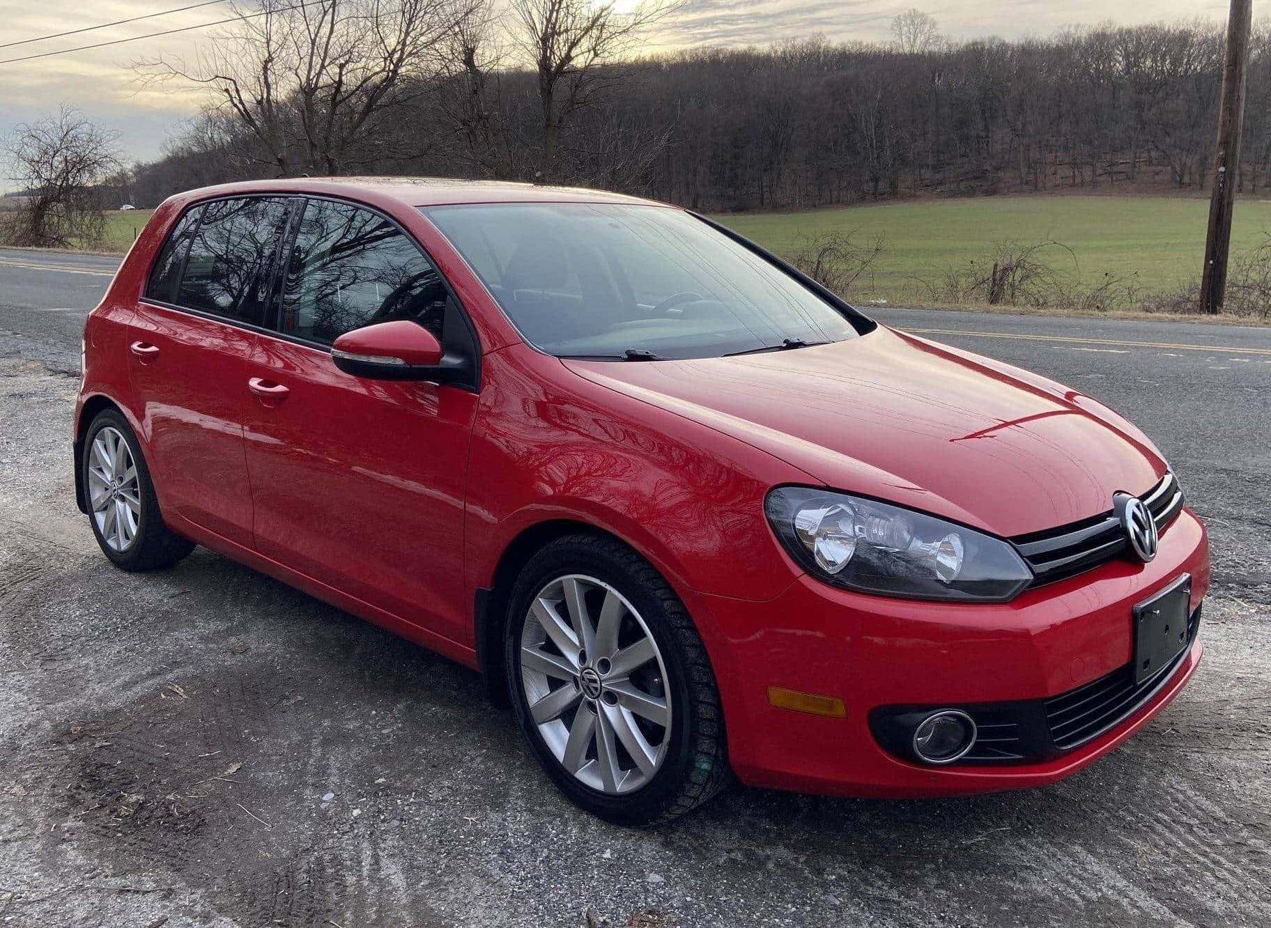 2011 Volkswagen Golf sold for $8,100