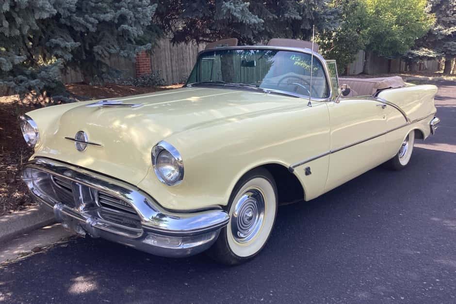 1956 Oldsmobile 88 sold for $30,700