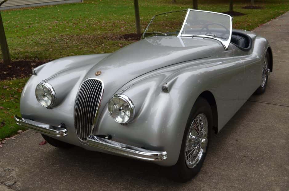 1954 Jaguar XK120 sold for $140,000