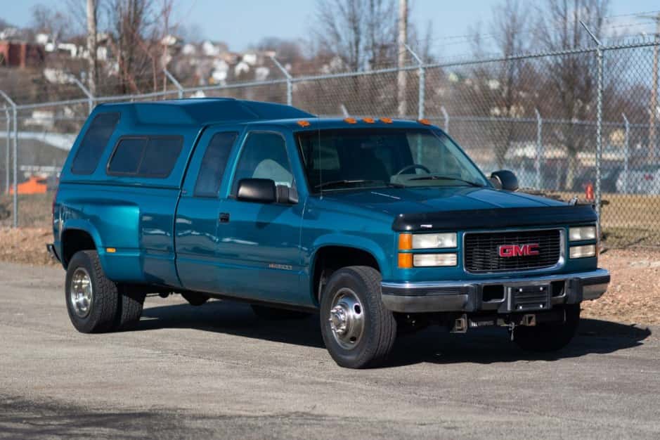 1994 GMC Sierra (GMT400 1988-2002) sold for $13,850