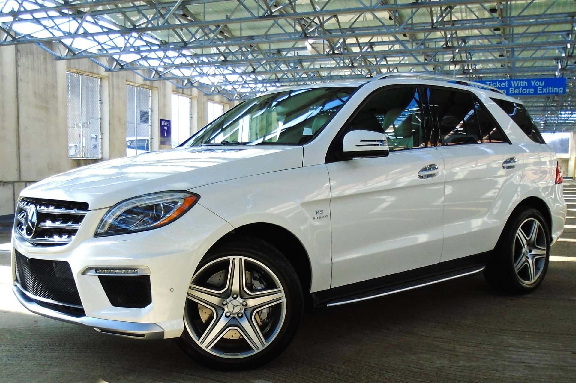 2015 Mercedes-Benz ML AMG sold for $34,000