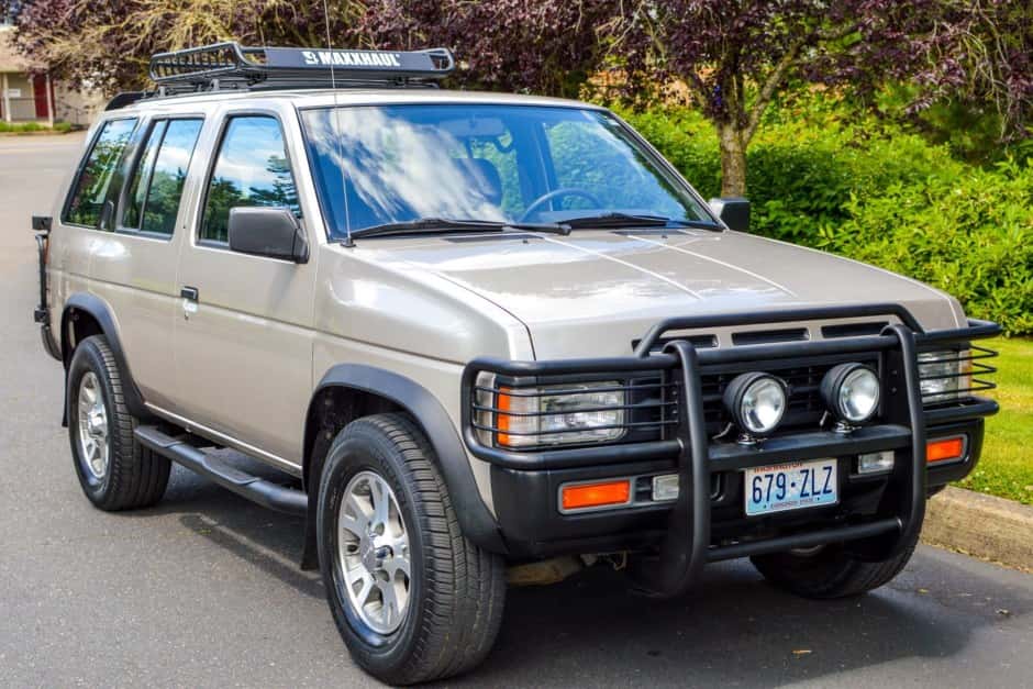 1993 Nissan Pathfinder sold for $14,250