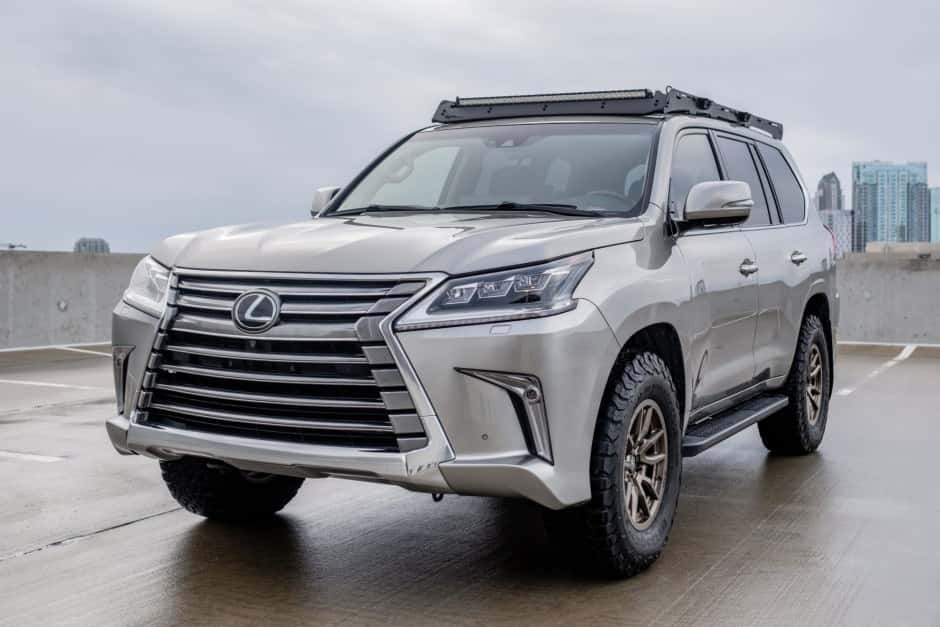2016 Lexus LX570 sold for $49,500