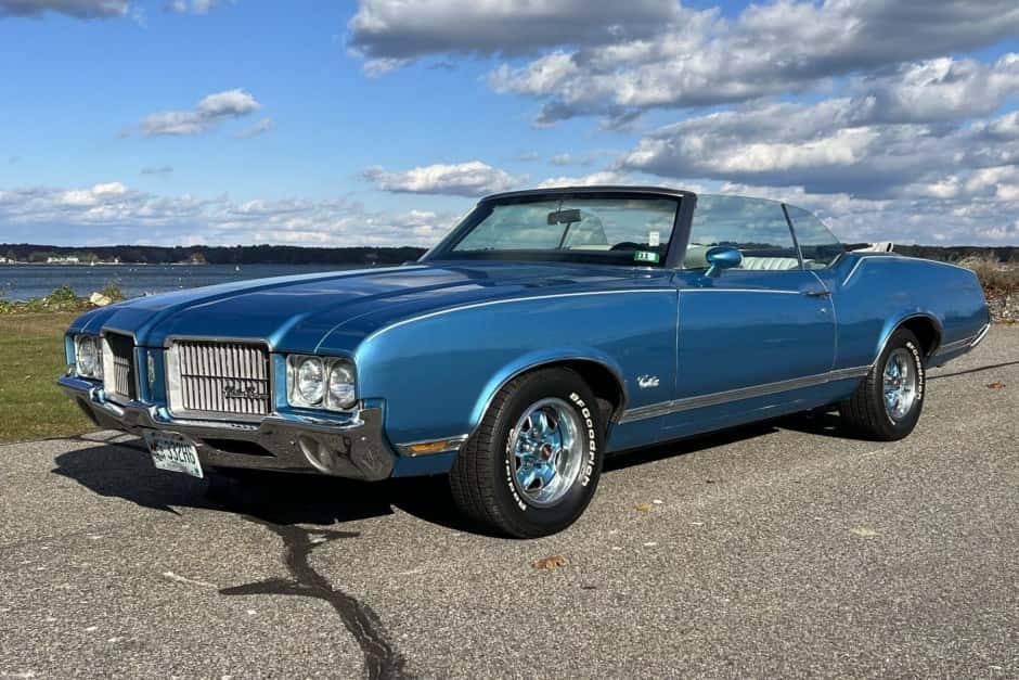 1971 Oldsmobile Cutlass sold for $33,525