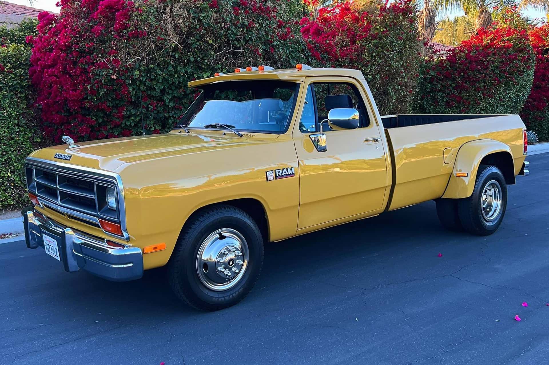 1990 Dodge D-350 sold for $22,500