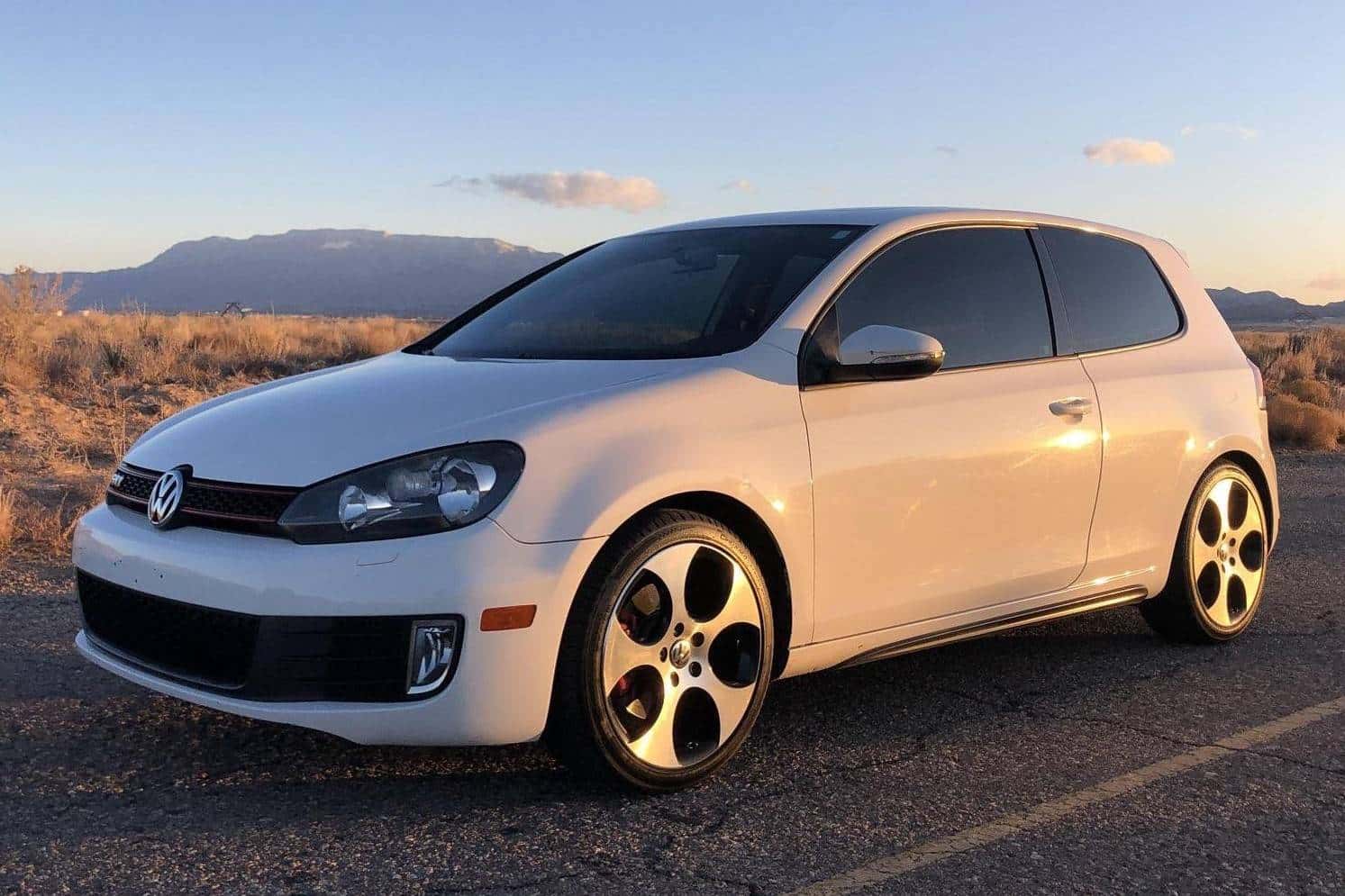 2010 Volkswagen Mk6 GTI sold for $5,400