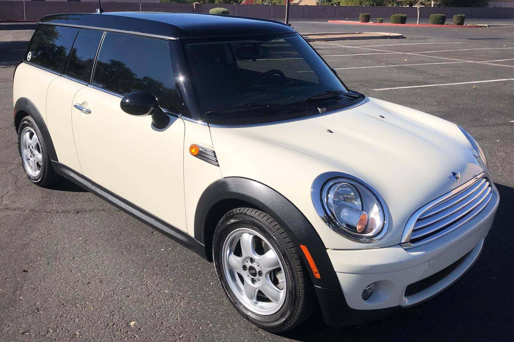 2009 MINI Cooper Clubman sold for $5,400