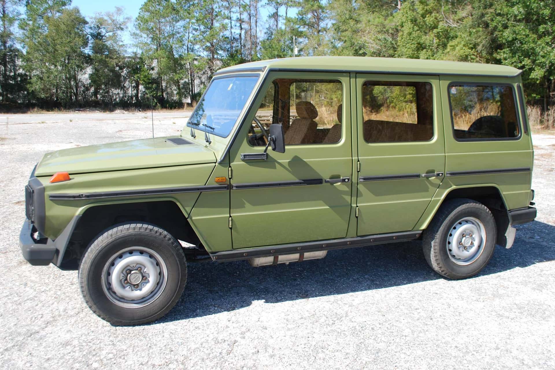 1984 Mercedes-Benz G Wagen sold for $17,000