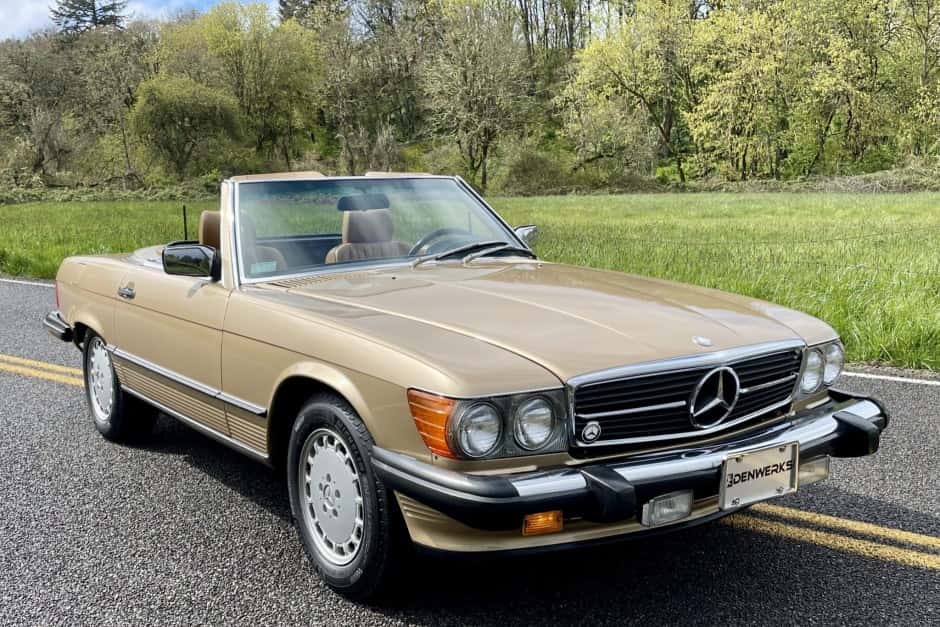 1986 Mercedes-Benz R107 SL sold for $35,000