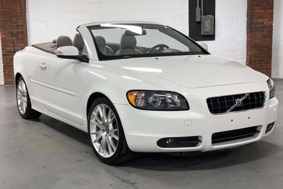 2008 Volvo C70 sold for $19,000