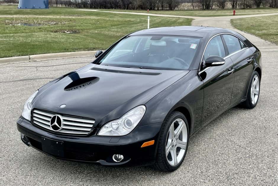 2006 Mercedes-Benz CLS-Class sold for $15,300