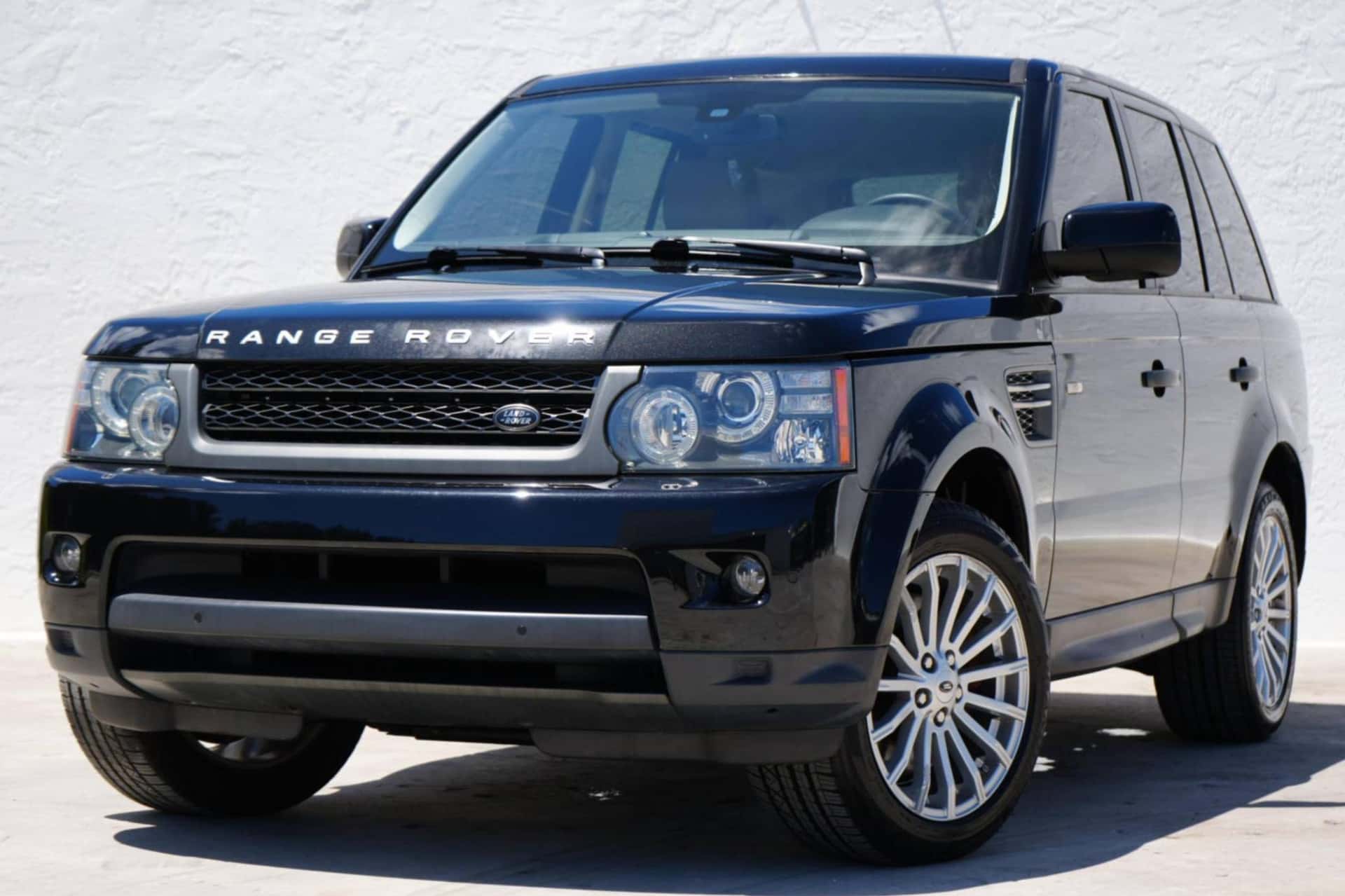 2010 Land Rover Range Rover Sport sold for $12,000
