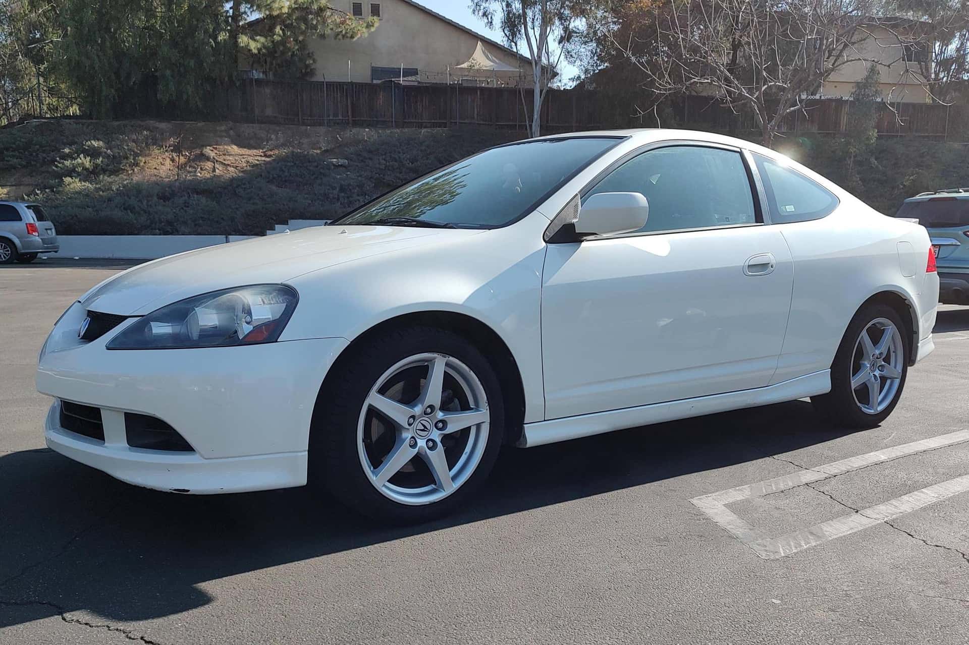 2005 Acura RSX sold for $14,300