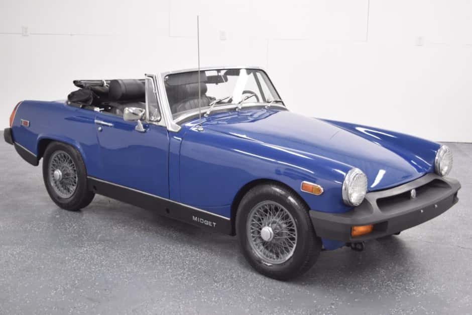 1976 MG Midget sold for $5,400