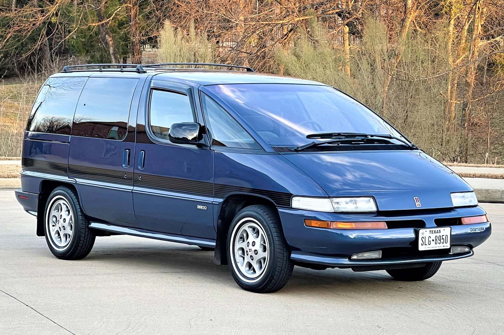 1994 Oldsmobile Silhouette sold for $11,111