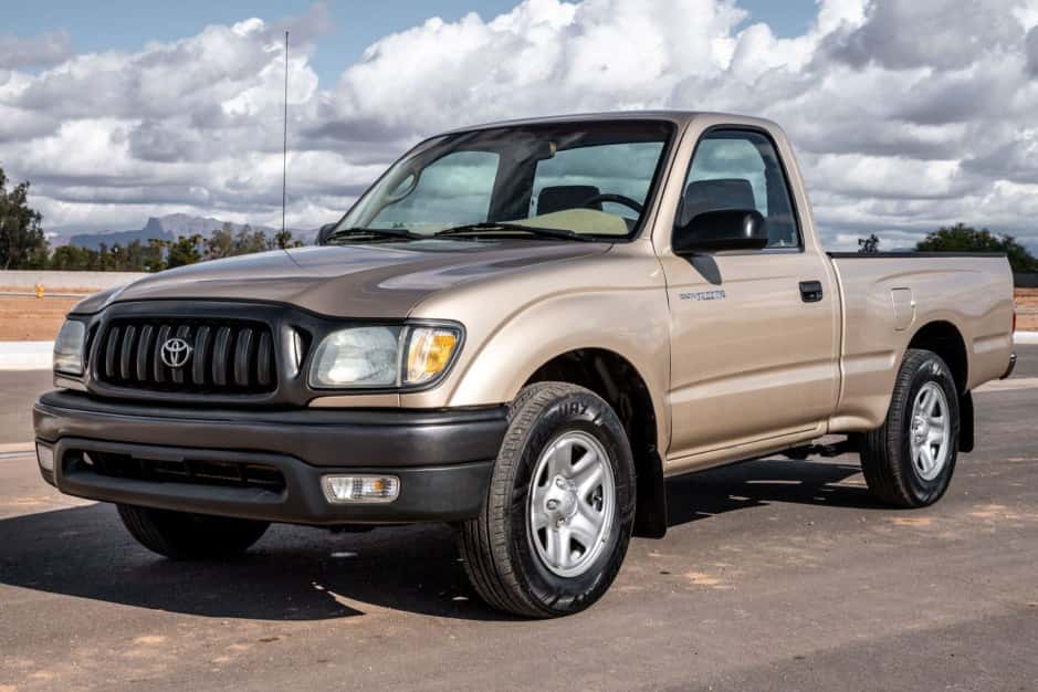 2004 Toyota Tacoma (N1X0 1995-2005) sold for $15,500