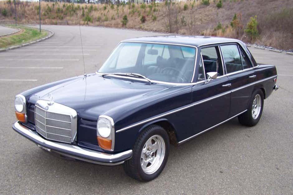 1969 Mercedes-Benz W114 & W115 sold for $12,800