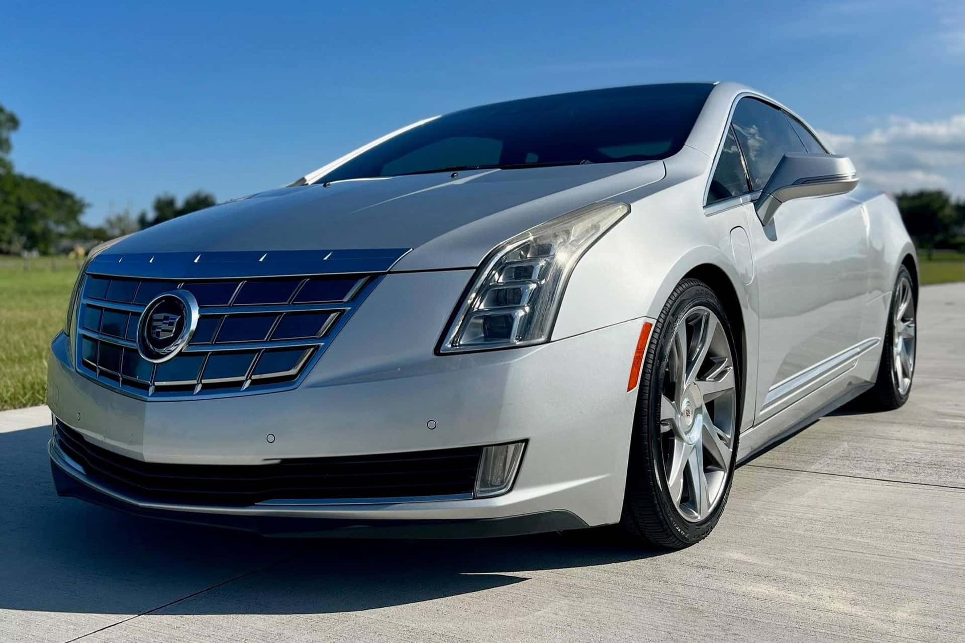 2014 Cadillac ELR sold for $14,500