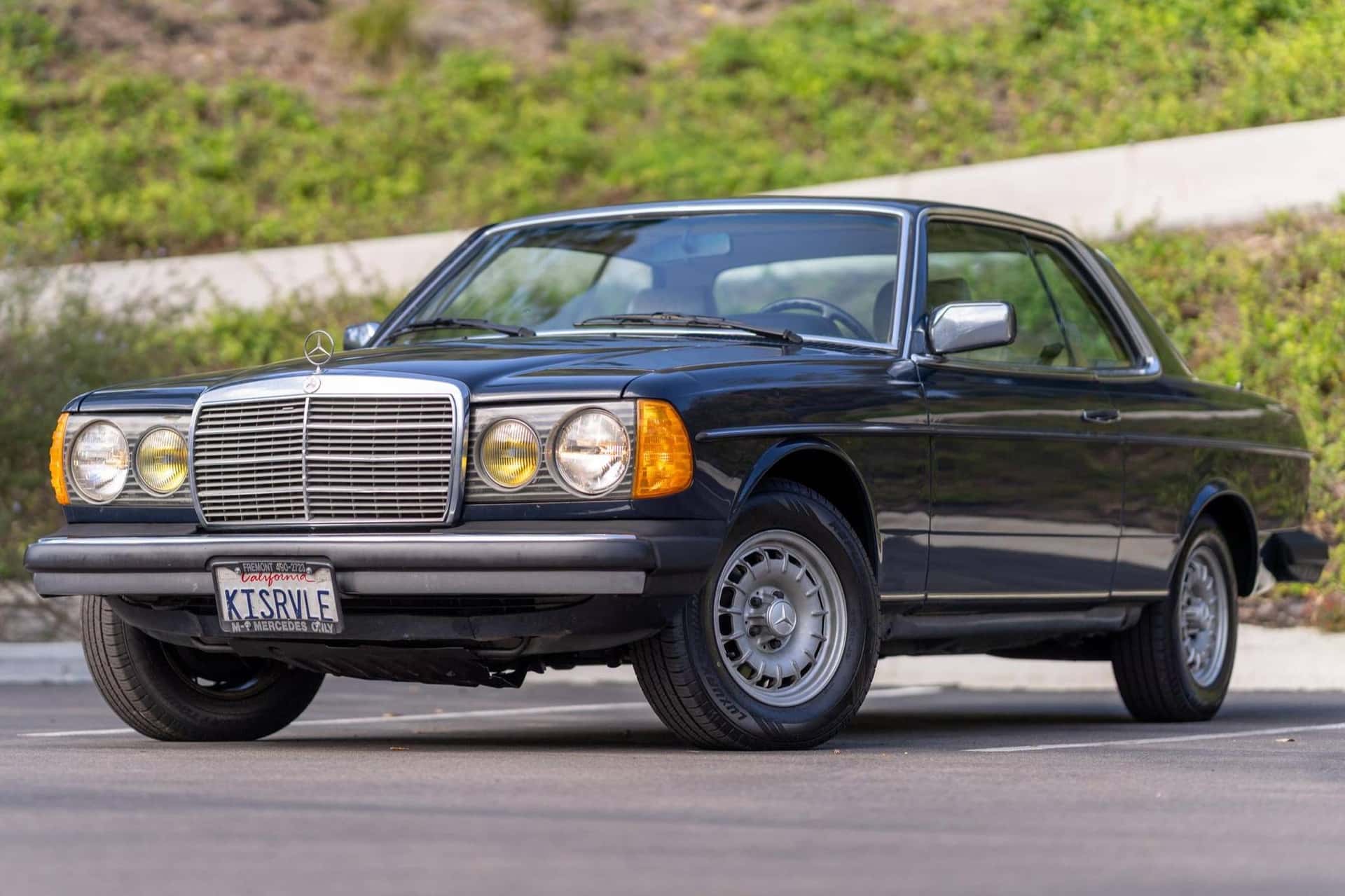 1984 Mercedes-Benz E-Class sold for $5,700