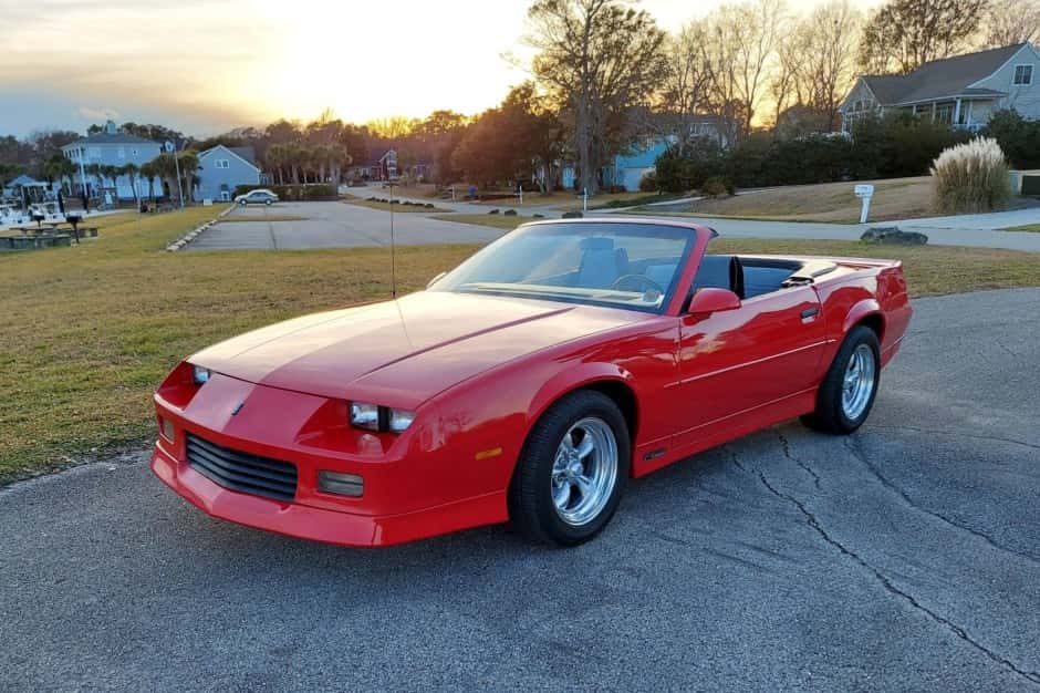 1990 Chevrolet Camaro 3rd Generation 1982-1992 sold for $10,250