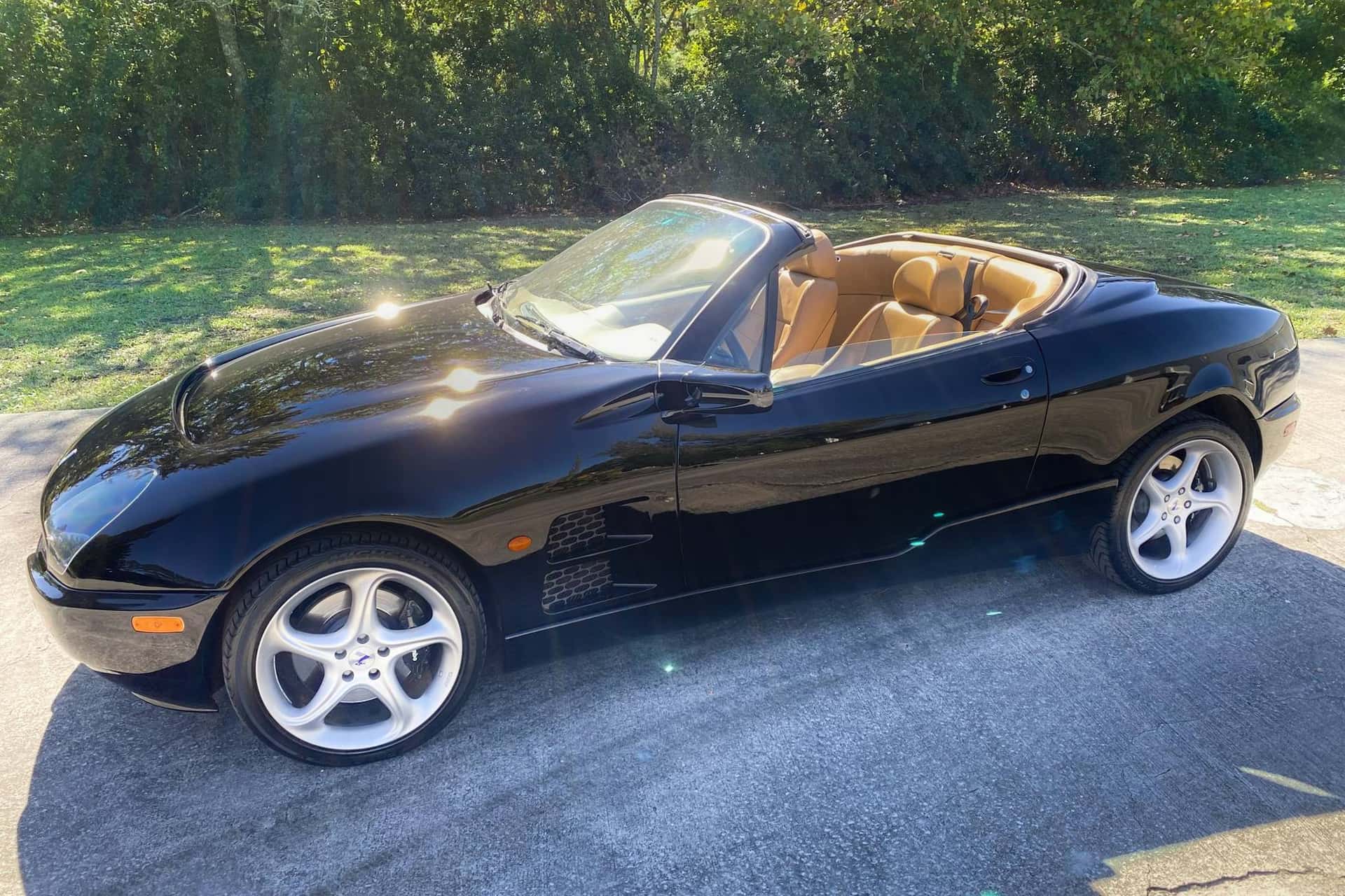 2000 Qvale Mangusta sold for $22,000