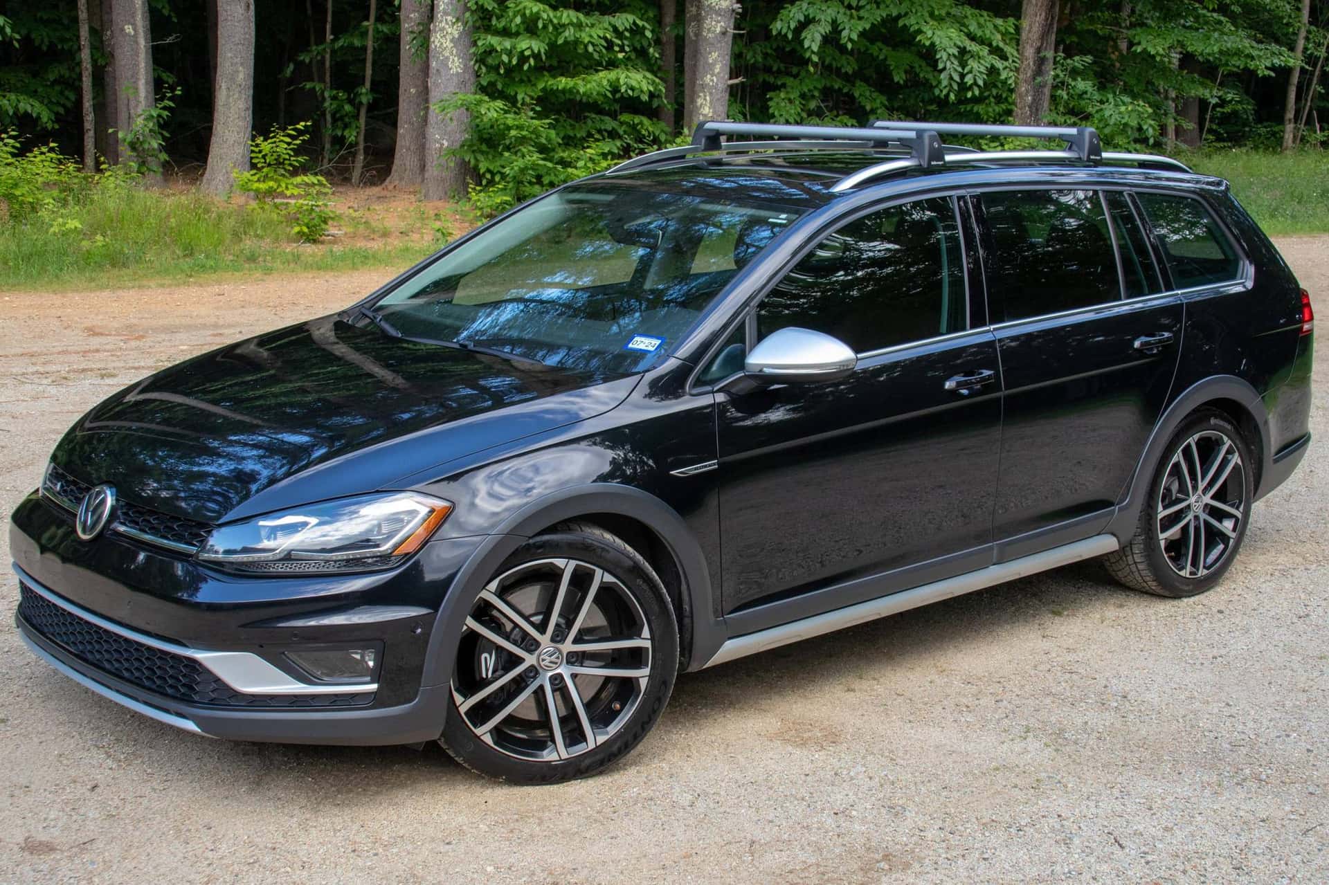 2019 Volkswagen Golf sold for $24,242
