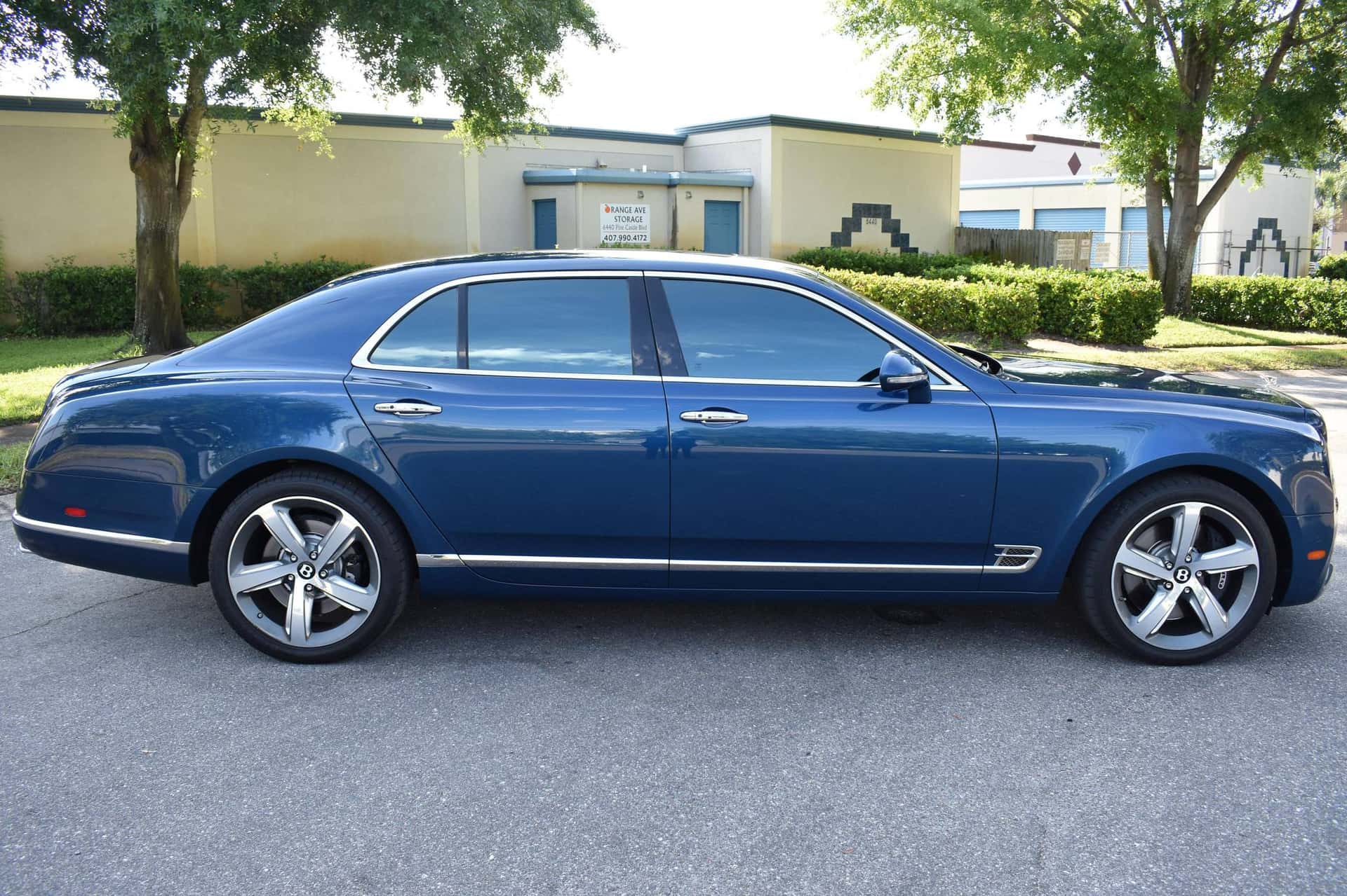 2017 Bentley Mulsanne sold for $111,500