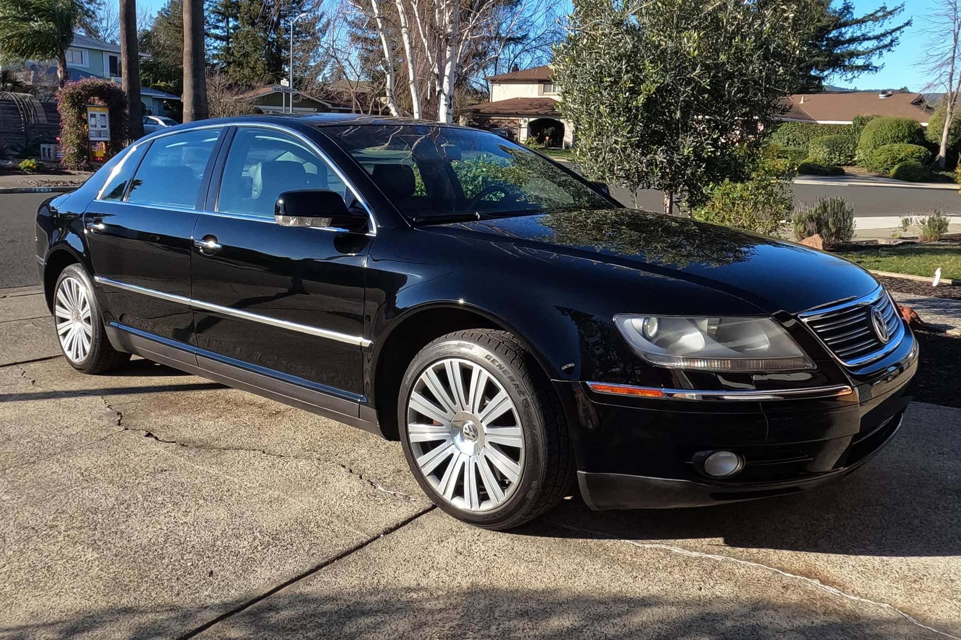 2006 Volkswagen Phaeton sold for $11,650