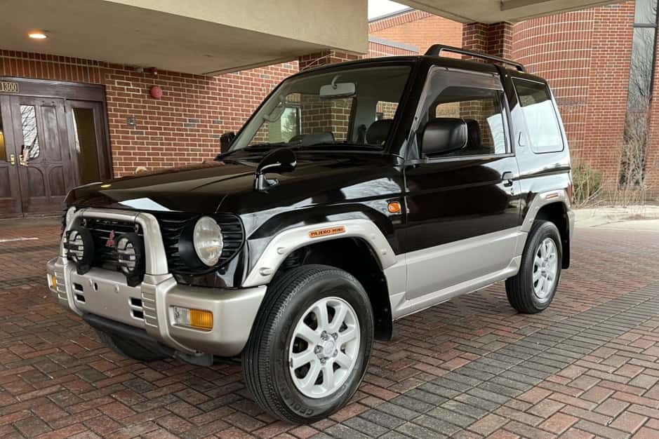 1996 Mitsubishi Pajero & Montero sold for $8,500