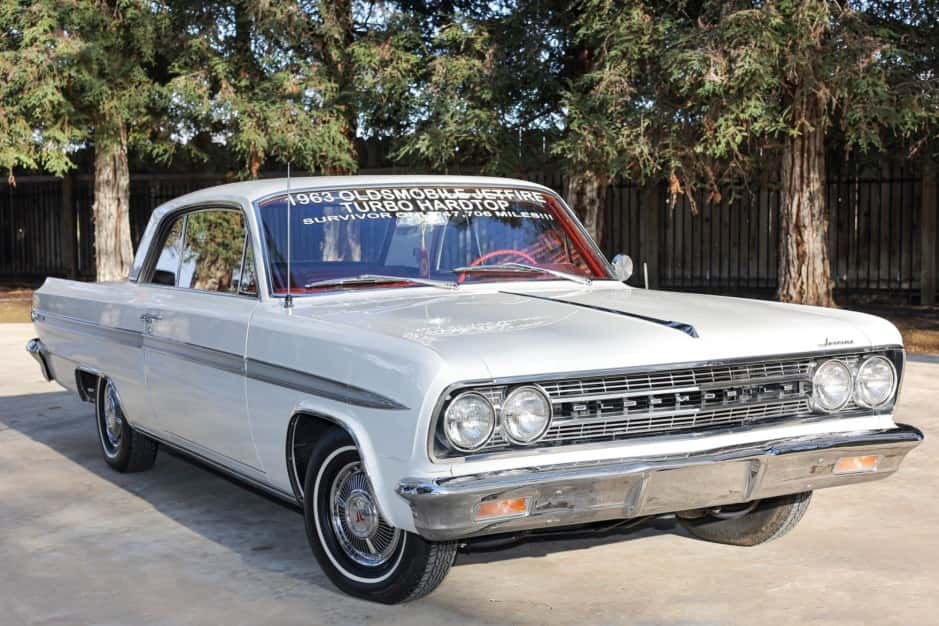 Oldsmobile Vista Cruiser classic car