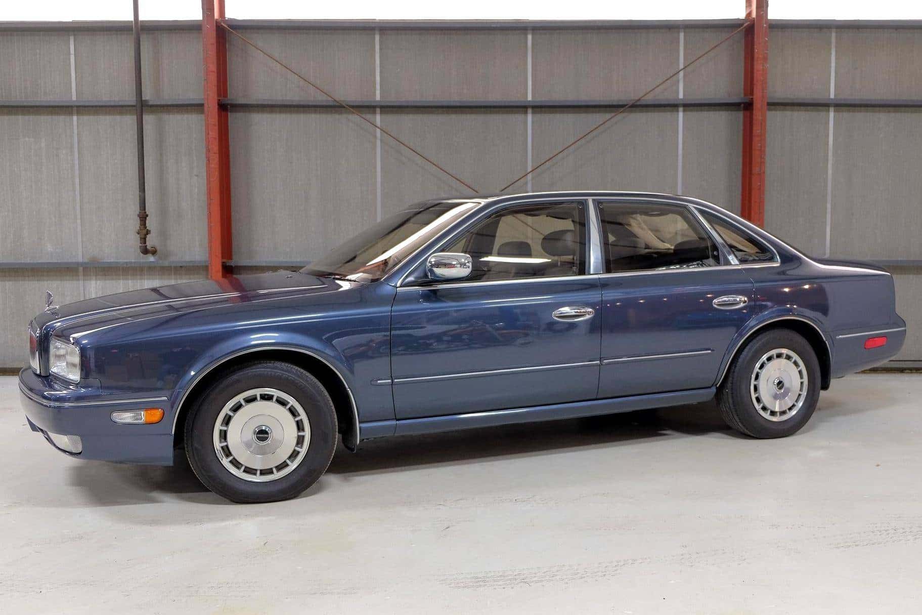 1994 Nissan President sold for $8,500