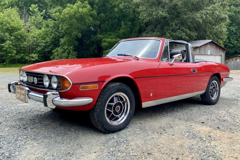 1971 Triumph Stag sold for $17,350