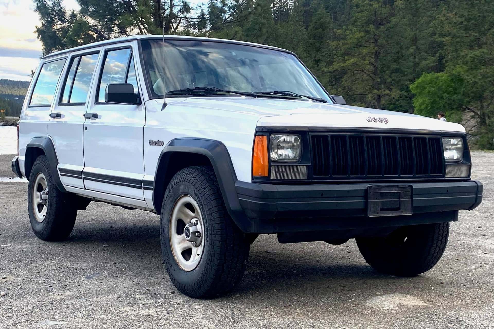 1994 Jeep Cherokee sold for $7,000