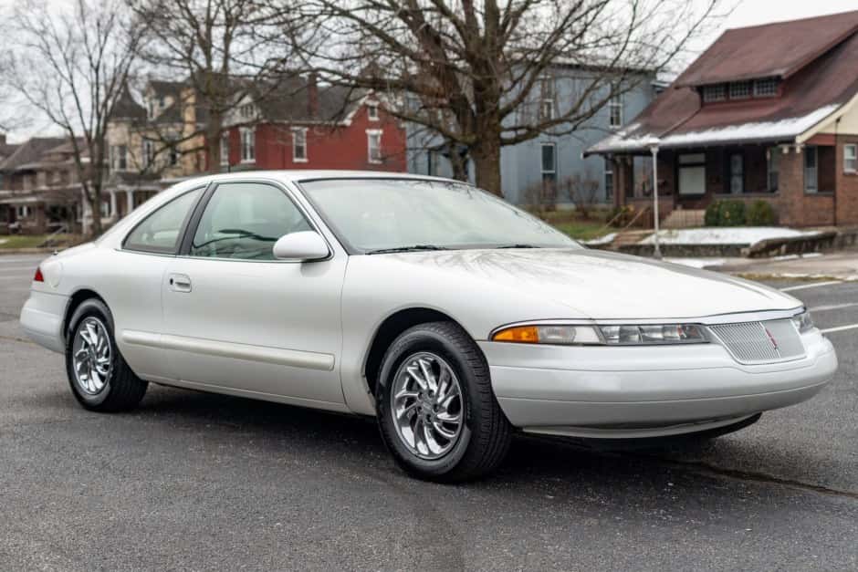 1996 Lincoln Mark VIII sold for $7,250