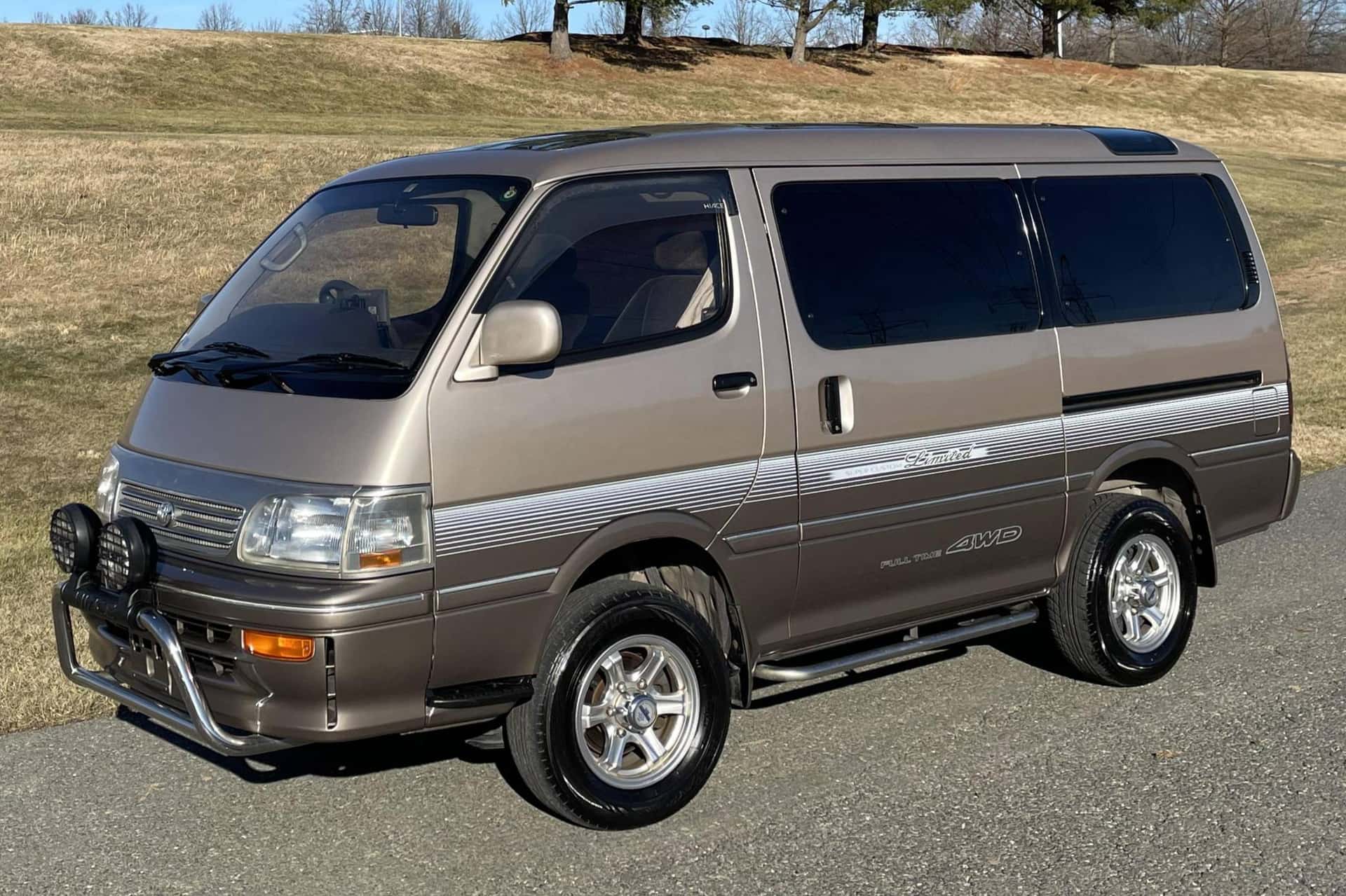 1993 Toyota HiAce sold for $12,000