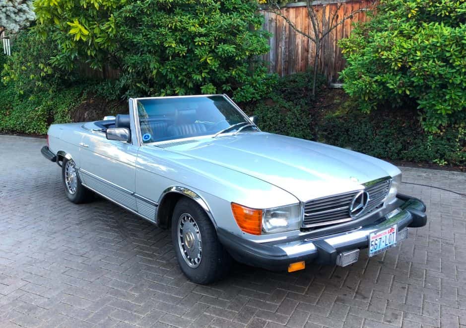1981 Mercedes-Benz R107 SL sold for $9,000