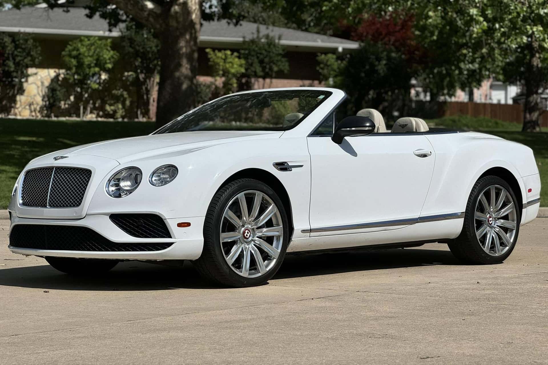 2016 Bentley Continental sold for $29,700