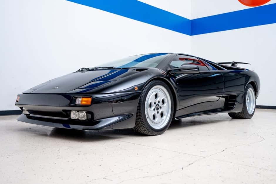 1991 Lamborghini Diablo sold for $290,000