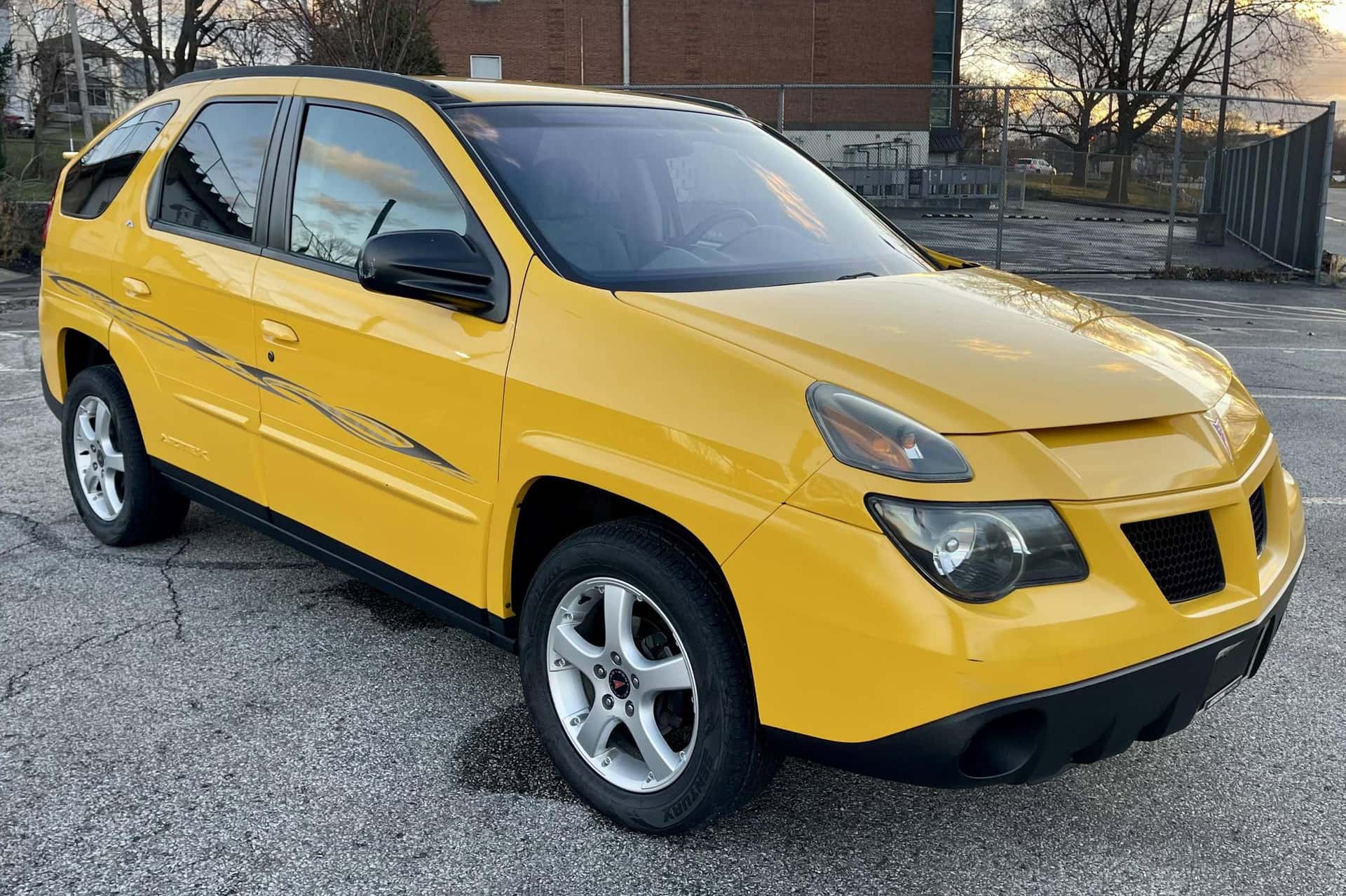 2003 Pontiac Aztek sold for $7,777