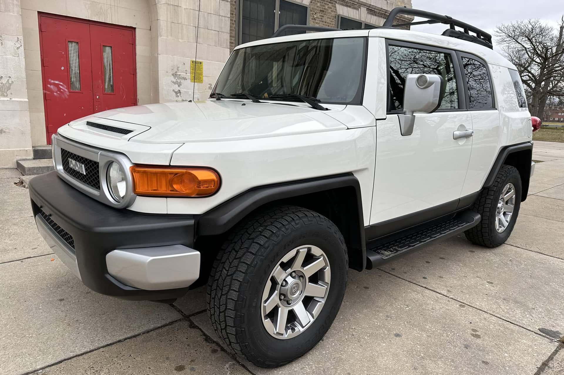 2014 Toyota FJ Cruiser sold for $36,500