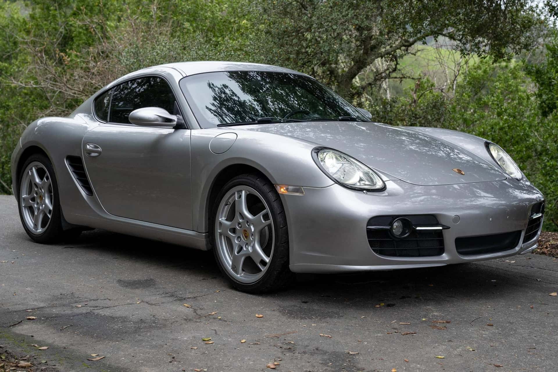 2007 Porsche 987 Cayman sold for $16,700
