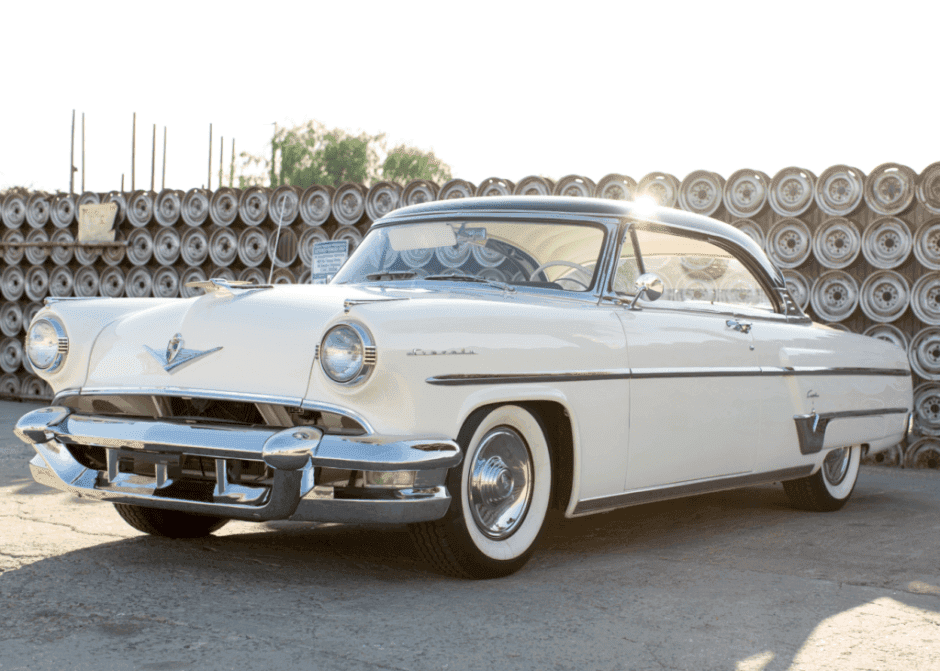 1954 Lincoln Capri sold for $35,027