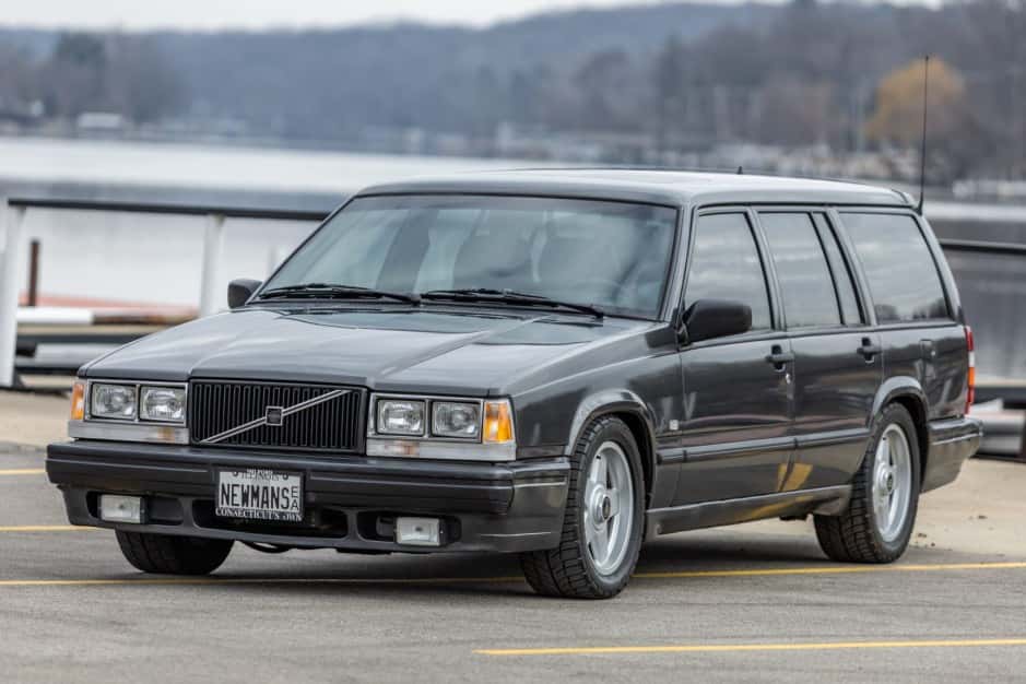 1988 Volvo 700-Series sold for $80,740