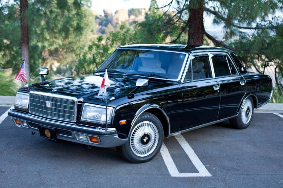 1991 Toyota Century sold for $7,500
