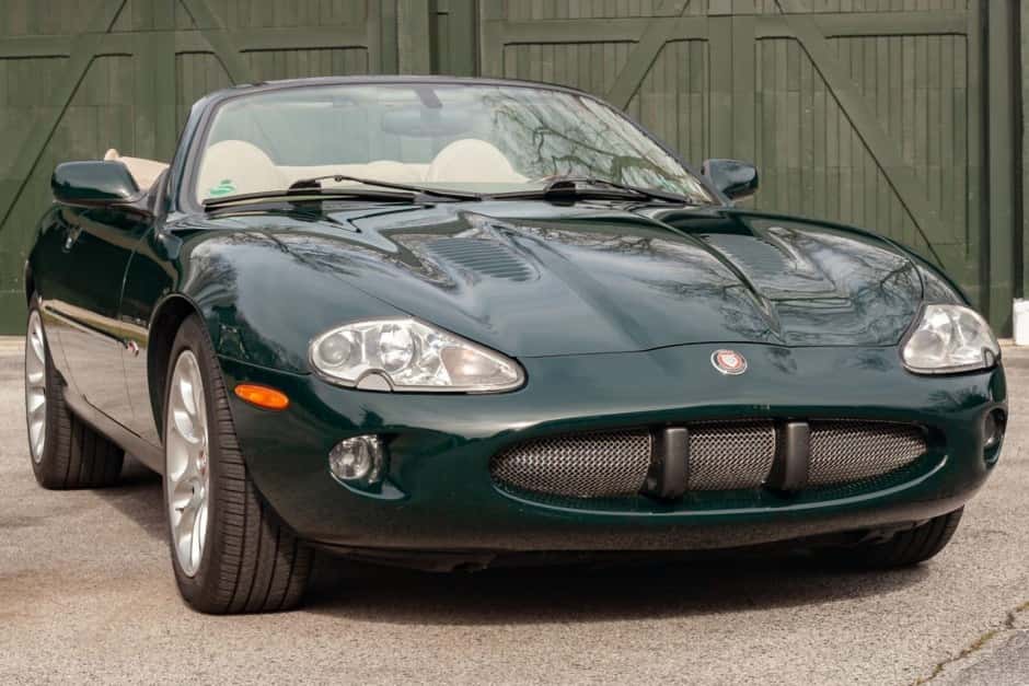 2000 Jaguar XKR sold for $23,000